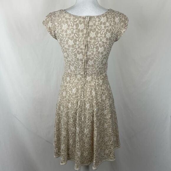 Honey And Rosie Embroidered Cream & Tan‎ Lace w/Sequins Party Event Dress Size 1 - Picture 5 of 13